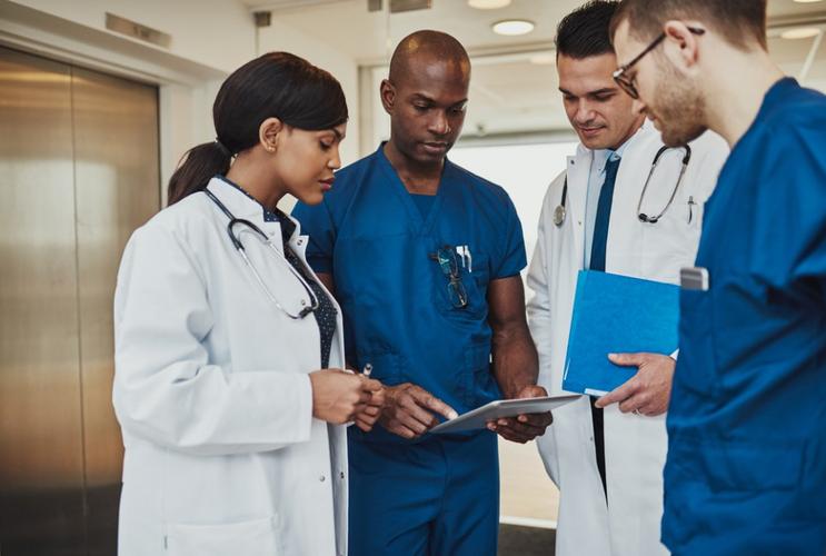 Experts Warn: Most Doctors Graduating After 4 Years Are Not Ready to Practice